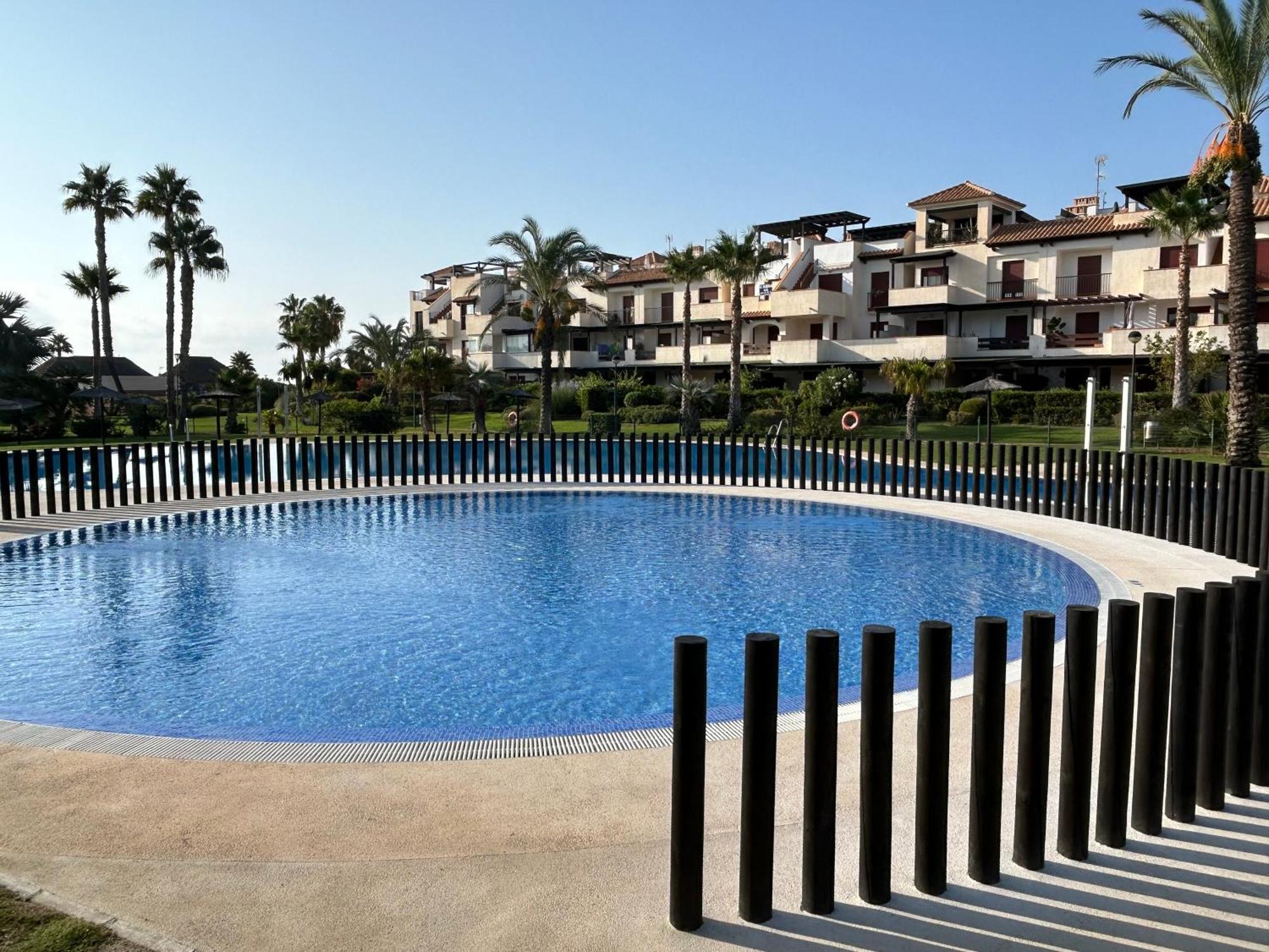 Jardines Nuevo Vera Bajo 2 Dormitorios Vistas Al Mar Luaran gambar